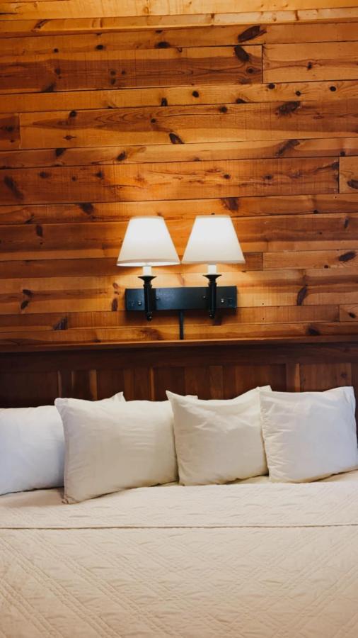 | Chama Trails Inn