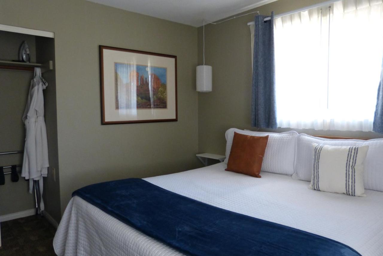 King Room at Baby Quail Inn
