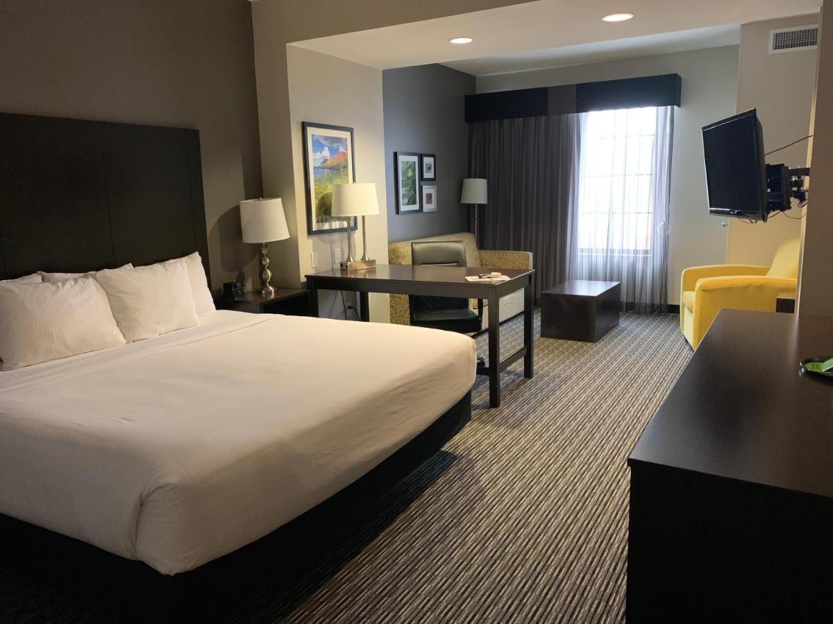 Deluxe King Suite - Non-Smoking at La Quinta Inn & Suites by Wyndham Billings