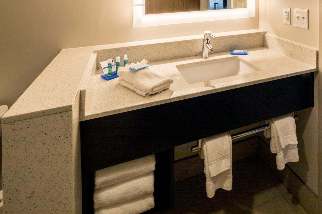 Suite - Mobility Access Tran Shower /Non-Smoking at Holiday Inn Express North Augusta by IHG