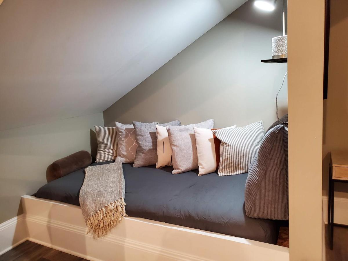 | Anchor Inn Boutique Hotel