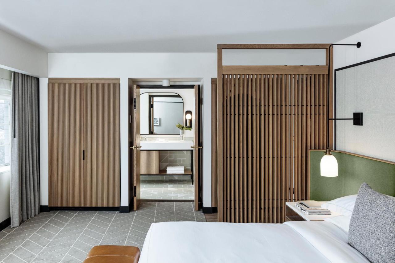 King Room with Sofa Bed and Mobility Accessible Tub at Kimpton Sylvan Hotel by IHG