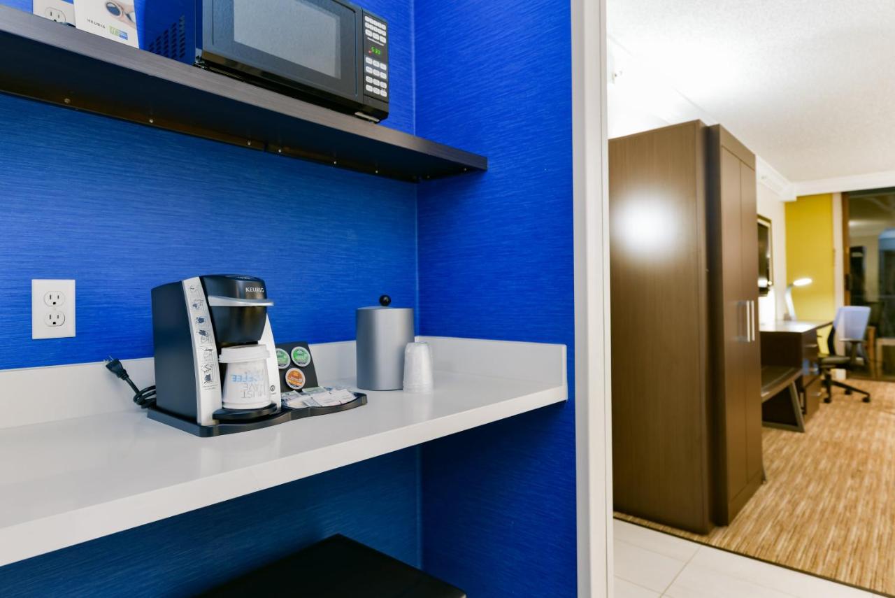 | Holiday Inn Express Mill Valley - Sausalito Area, an IHG Hotel