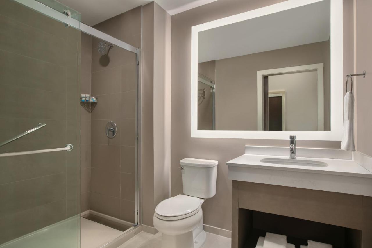 King Studio with Kitchen at Hyatt House Atlanta / Perimeter Center