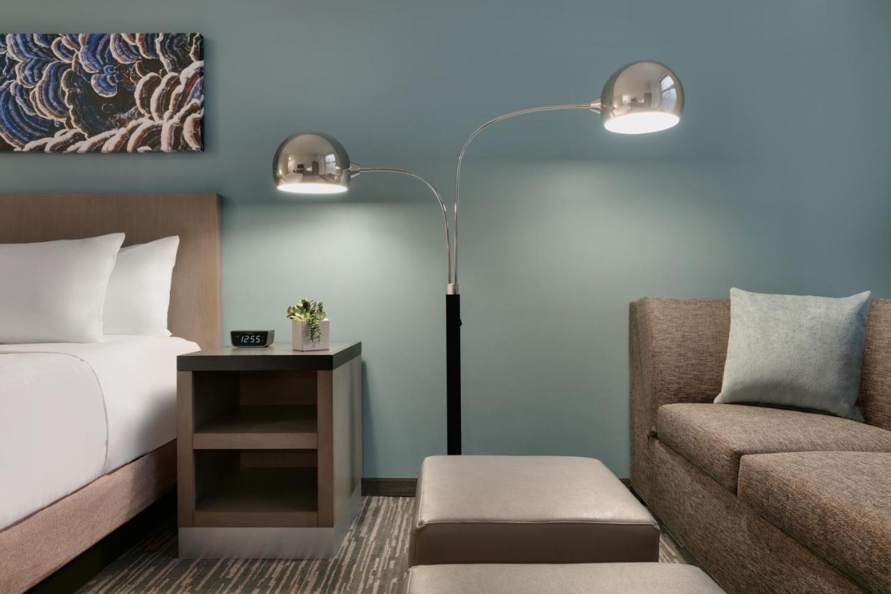 2 Queen Standard Den at Hyatt House Atlanta / Perimeter Center