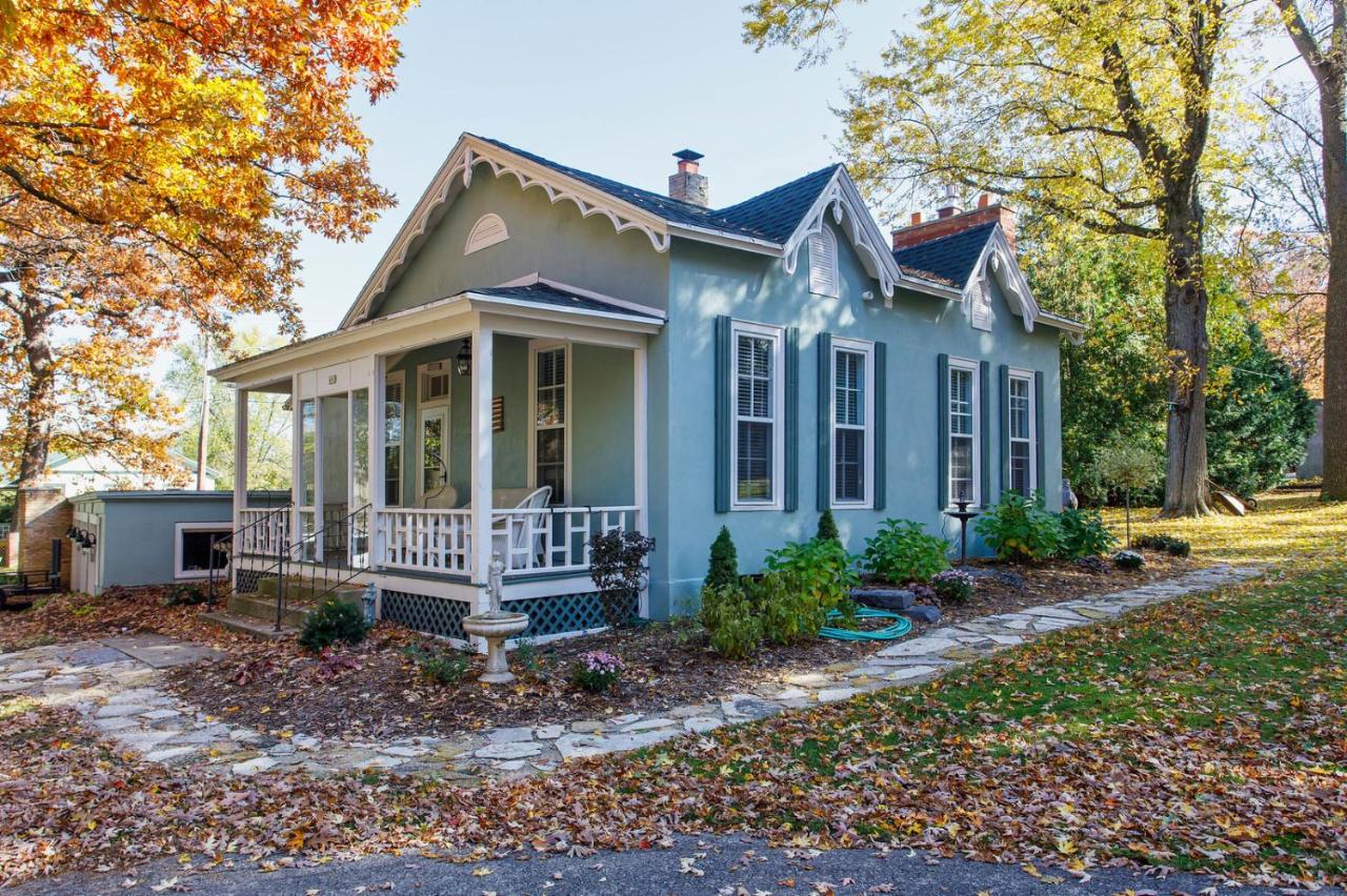 | Cottage