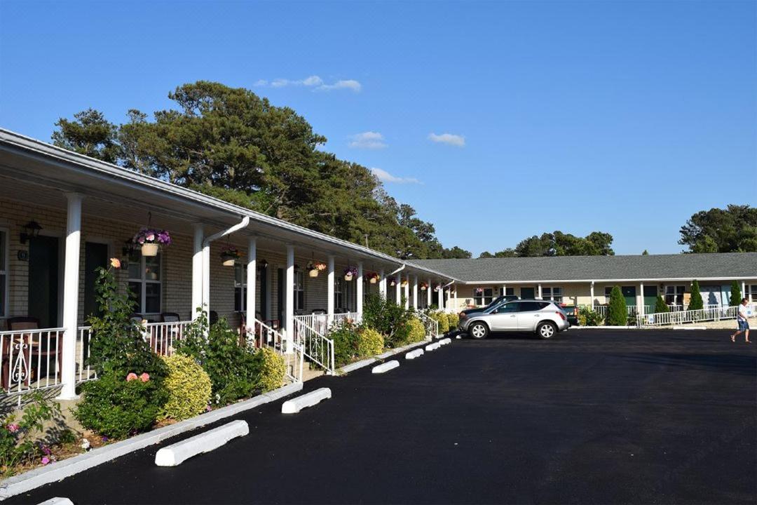 | Birchwood inn