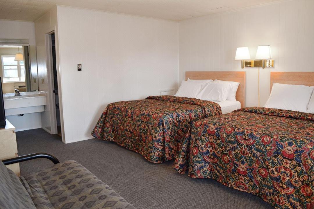 | Birchwood inn