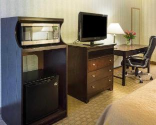 Room #27608506 at Quality Inn Fredericksburg near Historic Downtown