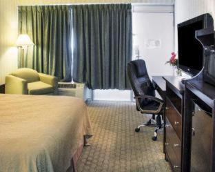 Room #27608508 at Quality Inn Fredericksburg near Historic Downtown