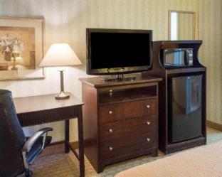 Room #27608508 at Quality Inn Fredericksburg near Historic Downtown