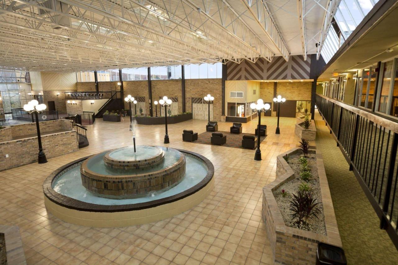 | Days Inn by Wyndham Henryetta