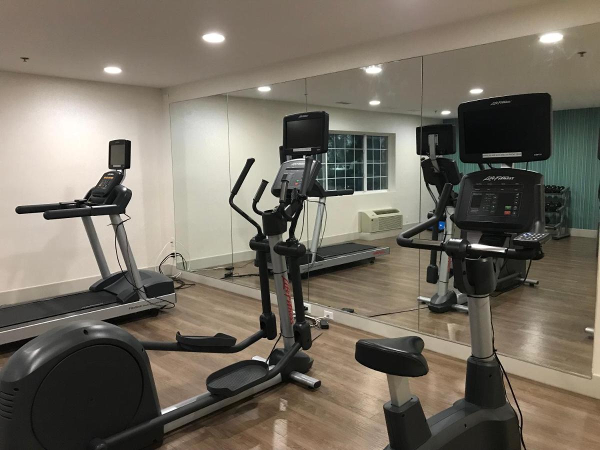 | Holiday Inn Express - Canton, an IHG Hotel