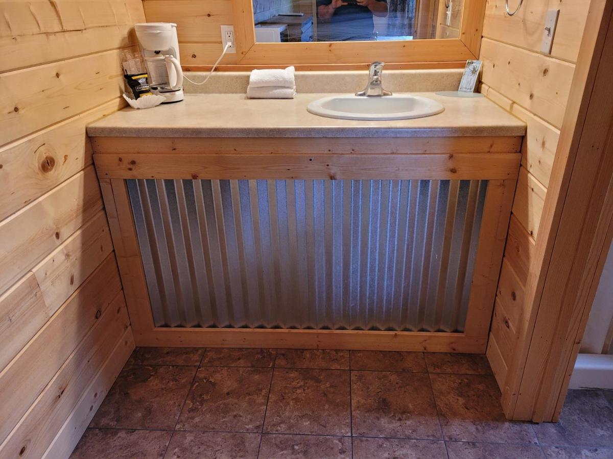 | Bryce Valley Lodging