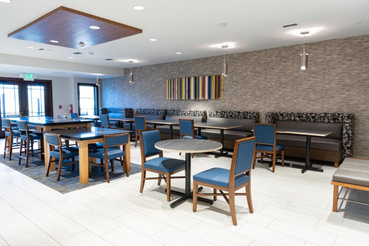 | Holiday Inn Express Mill Valley - Sausalito Area, an IHG Hotel