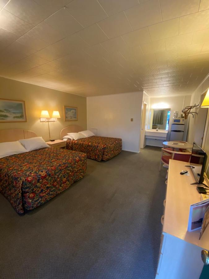 | Birchwood inn