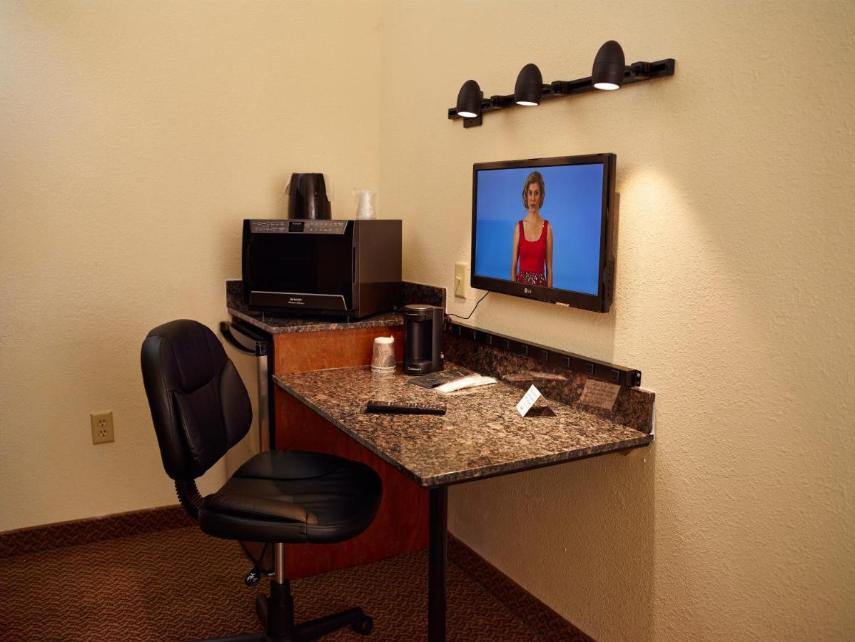 | LivINN Hotel Minneapolis South / Burnsville
