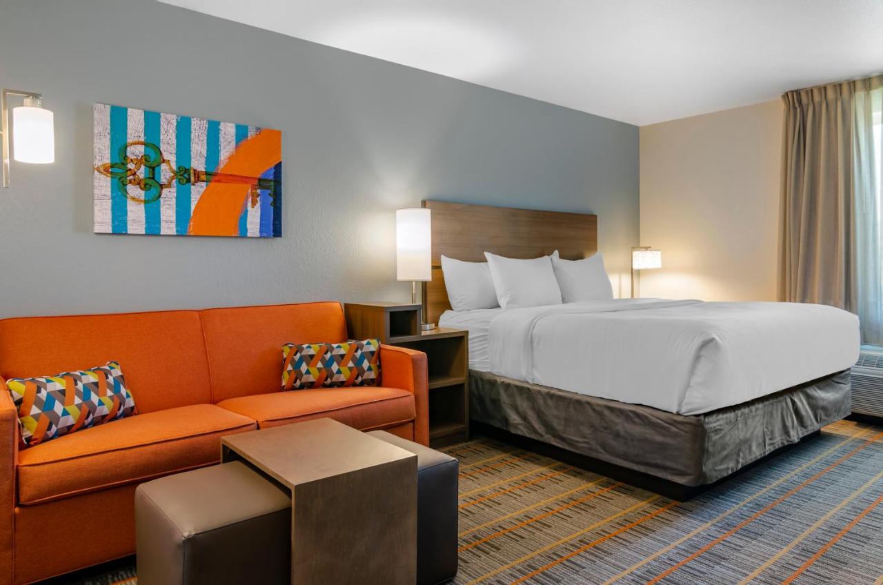 King Room with Sofa Bed - Non-Smoking at MainStay Suites Great Falls Airport