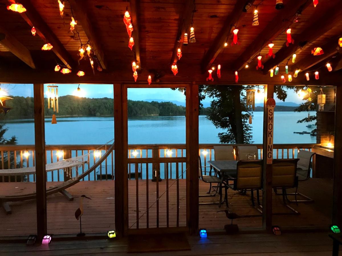| Live Luv Lake