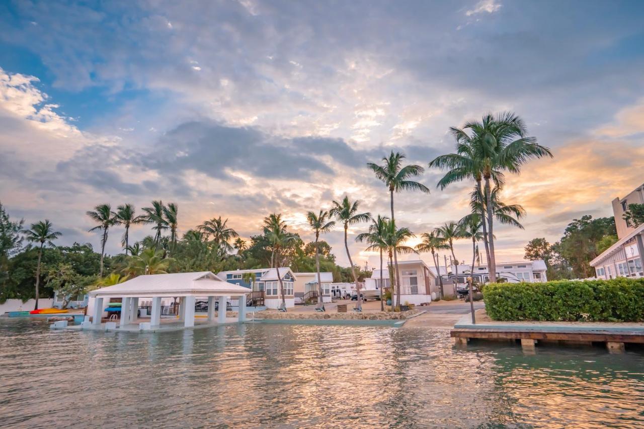 | Sun Outdoors Key Largo