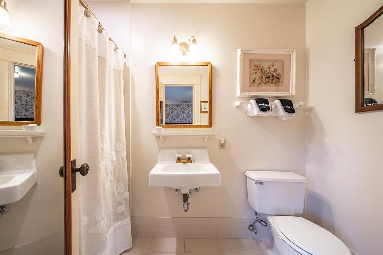  | Abigail's Bed and Breakfast Inn