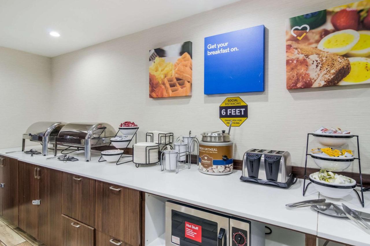 | Comfort Inn and Suites Pittsburgh