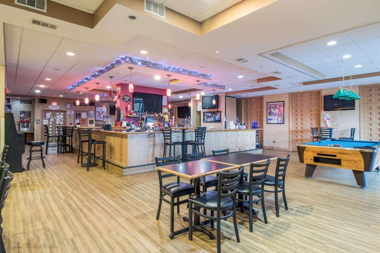 | Comfort Inn and Suites Pittsburgh