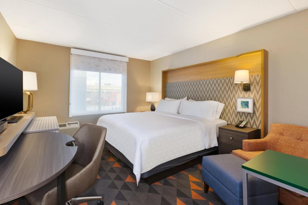 King Room - Non-Smoking at Holiday Inn Westbury - Long Island by IHG