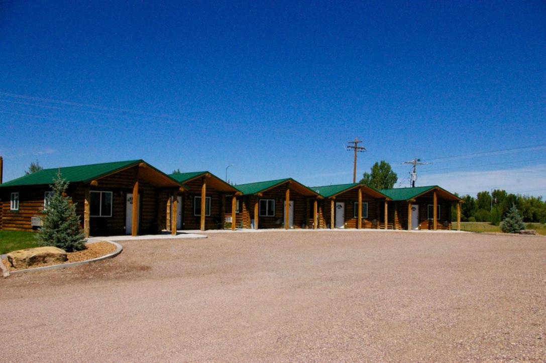 | Country Cabins Inn
