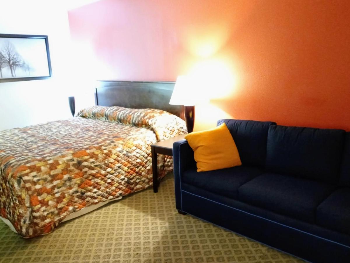 | Country Hearth Inn & Suites - Kenton