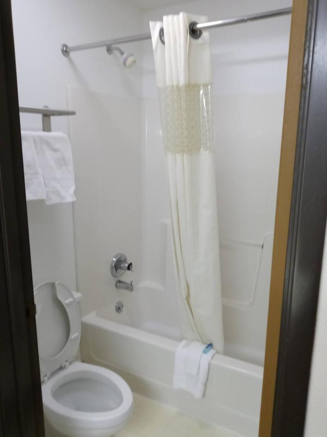 | Country Hearth Inn & Suites - Kenton
