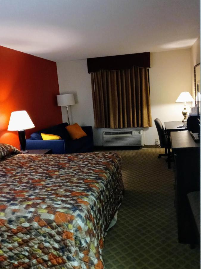 | Country Hearth Inn & Suites - Kenton