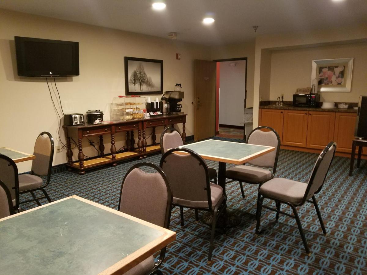 | Country Hearth Inn & Suites - Kenton