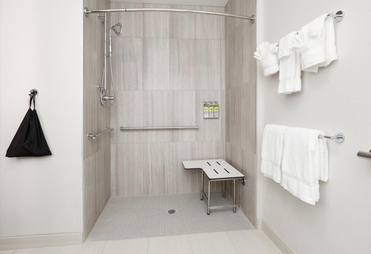 King Room - Mobility Access/Roll in Shower - Non-Smoking at Holiday Inn Express Kermit, an IHG Hotel