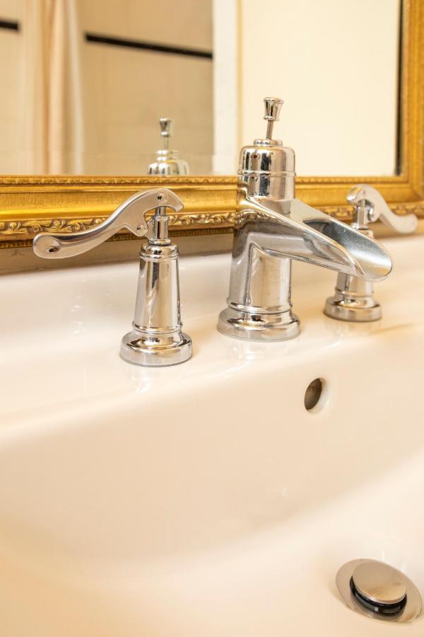 Double Room at Washington Square Inn