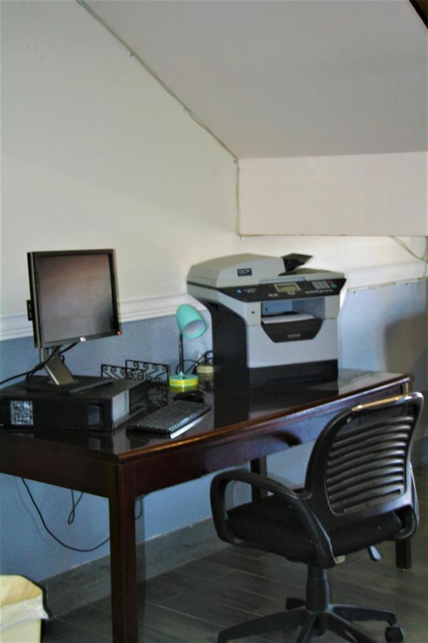 | Quality Suites Martinsburg