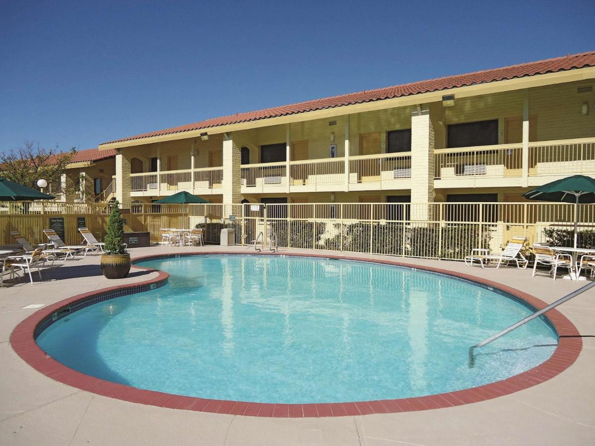 | La Quinta Inn by Wyndham Albuquerque Northeast