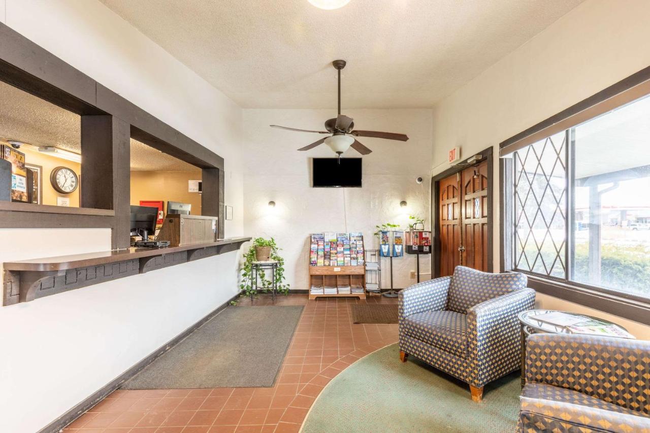 | Value Inn Kenosha I-94 - Exit 344