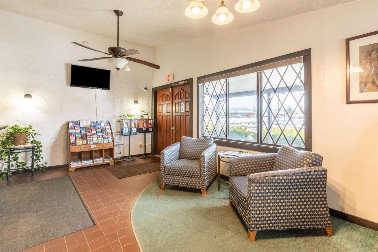 | Value Inn Kenosha I-94 - Exit 344