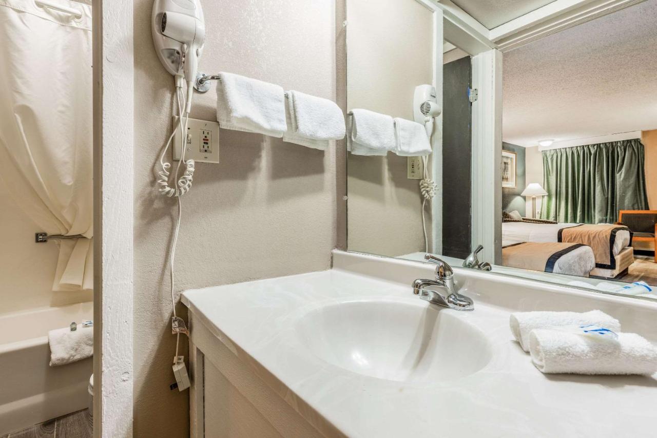 | Value Inn Kenosha I-94 - Exit 344