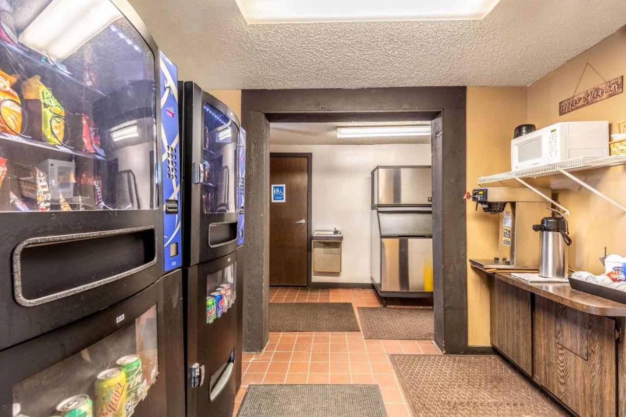 | Value Inn Kenosha I-94 - Exit 344