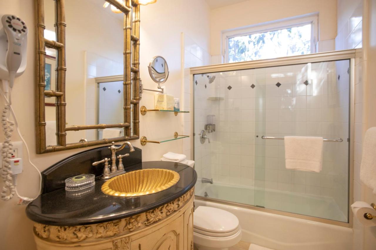 Junior Suite at Washington Square Inn