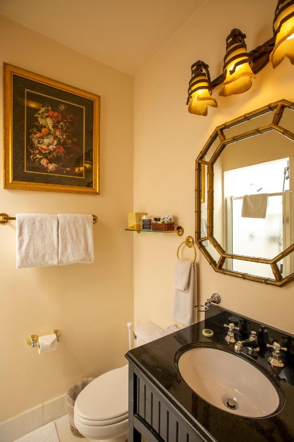 Junior Suite at Washington Square Inn