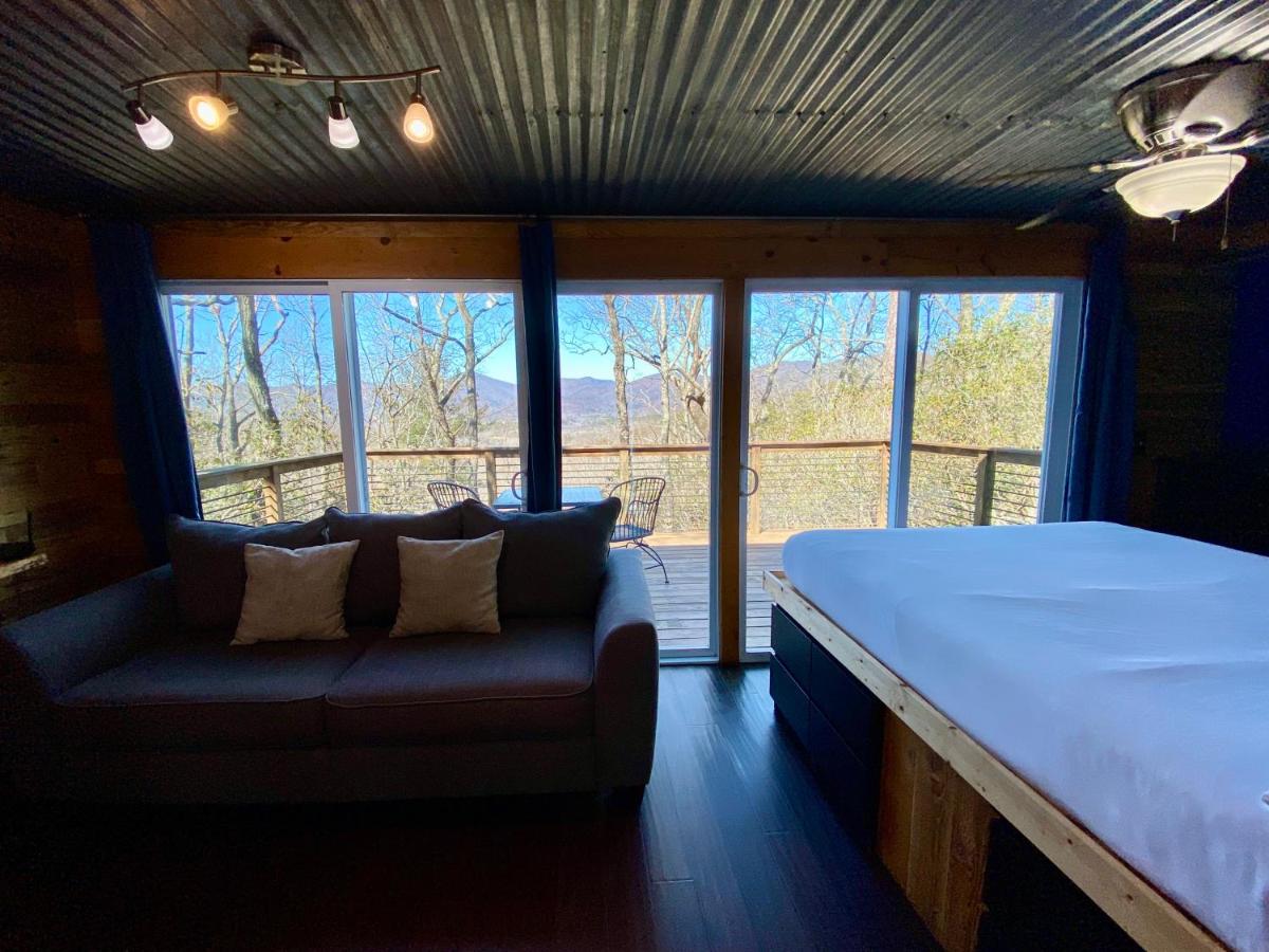 Double Room with Mountain View at Barefoot Hills