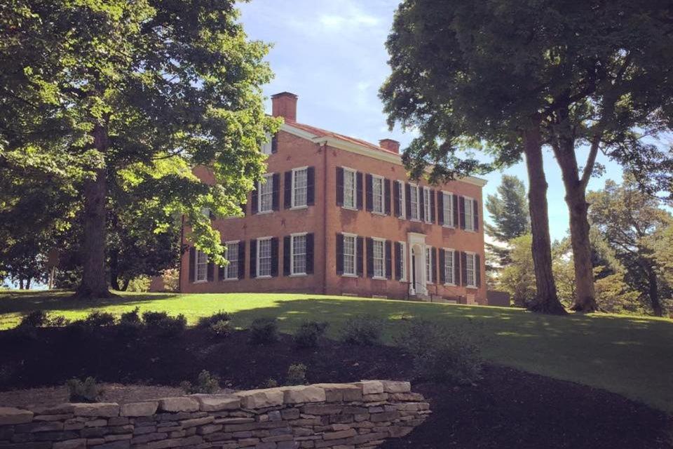  | Bourbon Manor Bed & Breakfast Inn