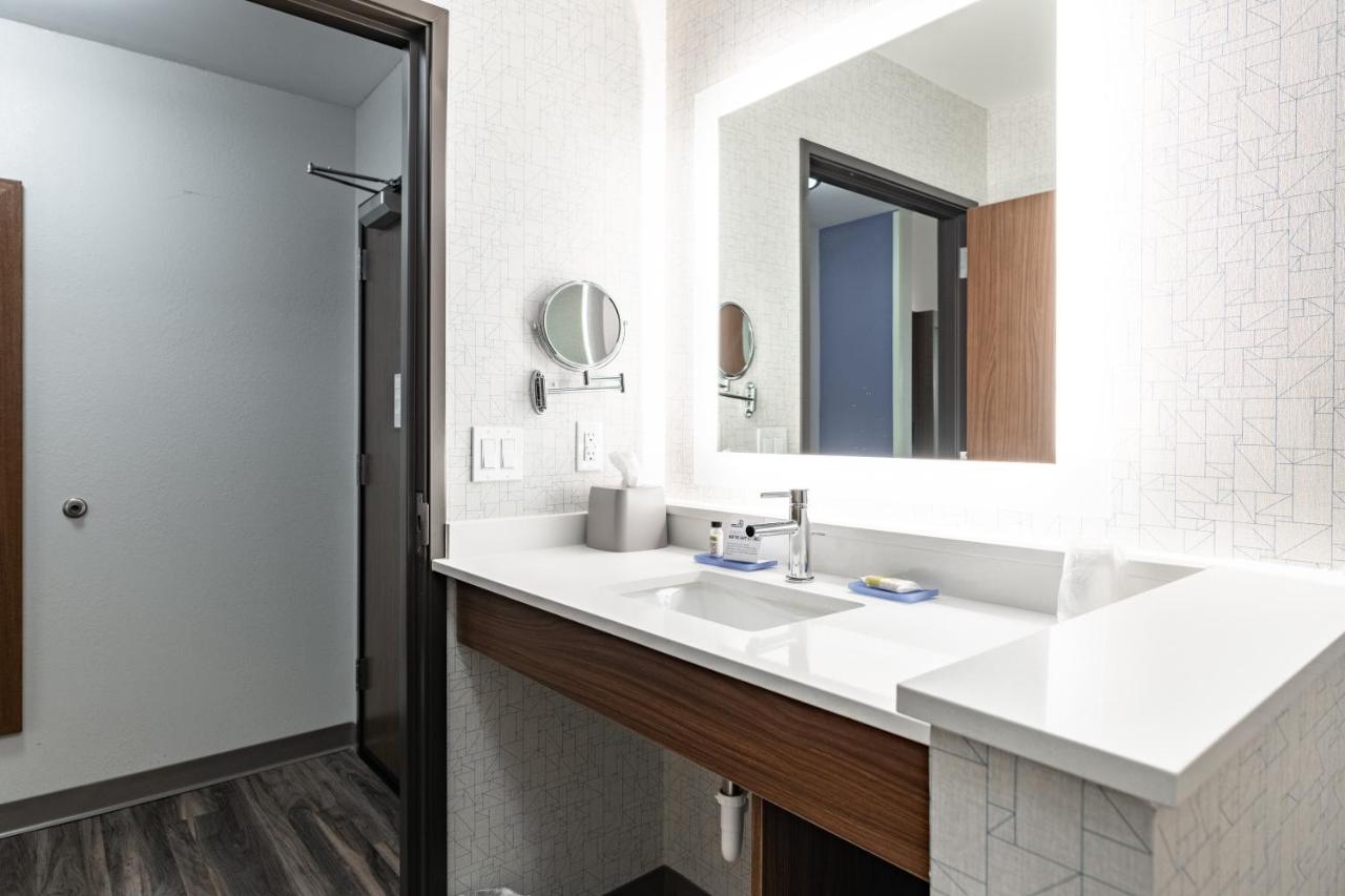 King Suite - Non-Smoking at Holiday Inn Express & Suites Moundsville, an IHG Hotel