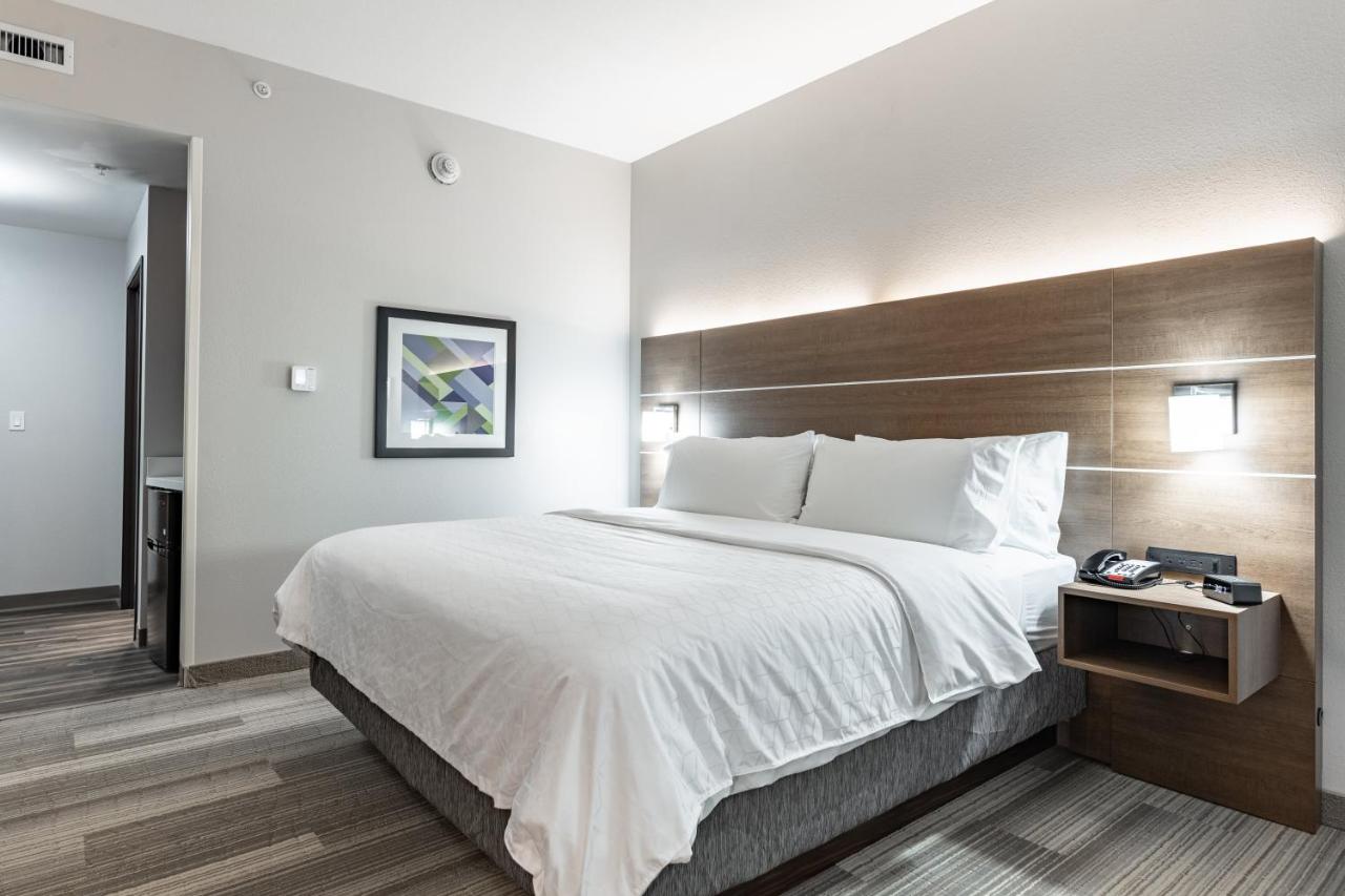 King Suite - Non-Smoking at Holiday Inn Express & Suites Moundsville, an IHG Hotel