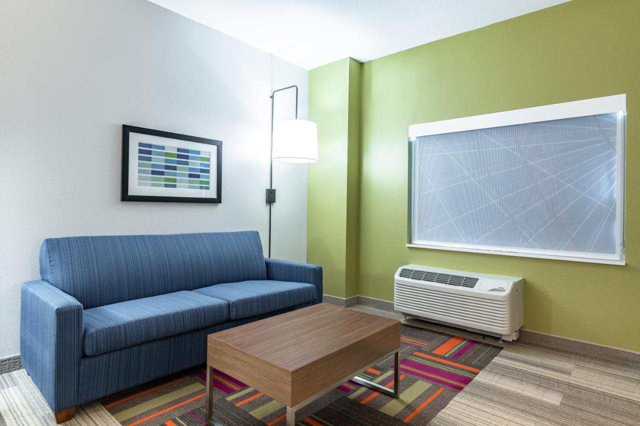 King Suite - Non-Smoking at Holiday Inn Express & Suites Moundsville, an IHG Hotel