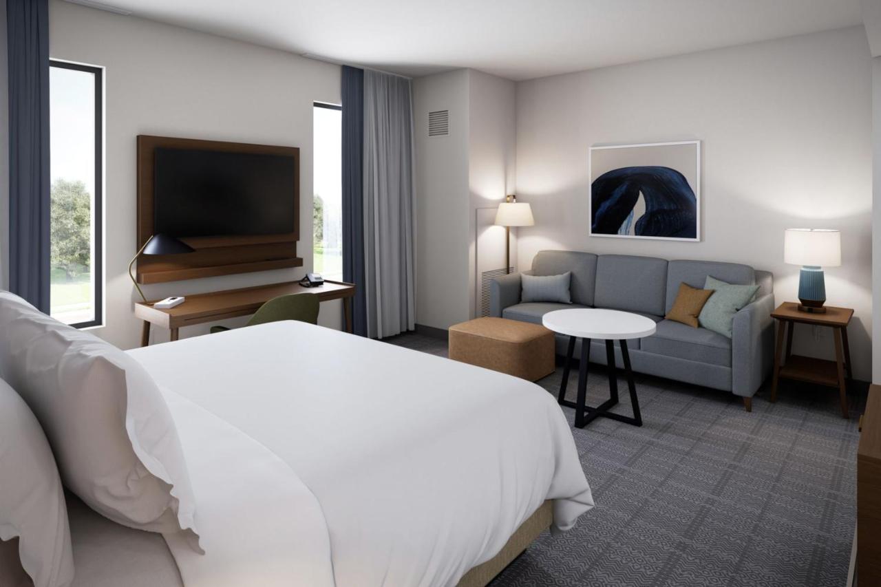 | Staybridge Suites Charlotte Arpt Area - Tyvola, an IHG Hotel