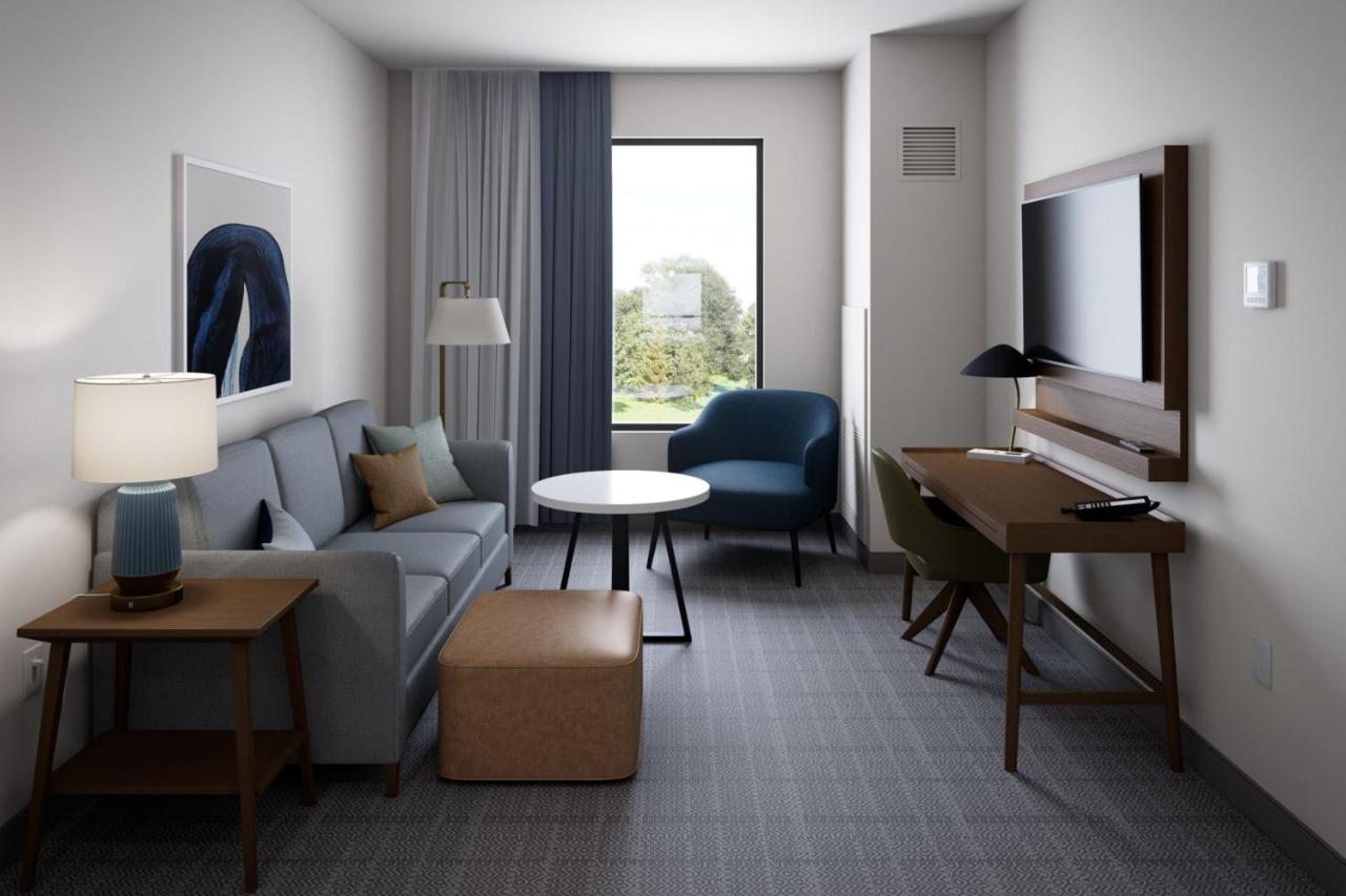 | Staybridge Suites Charlotte Arpt Area - Tyvola, an IHG Hotel